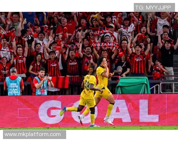 友谊赛精彩回顾利物浦逆转AC米兰补时绝杀引发转会热议