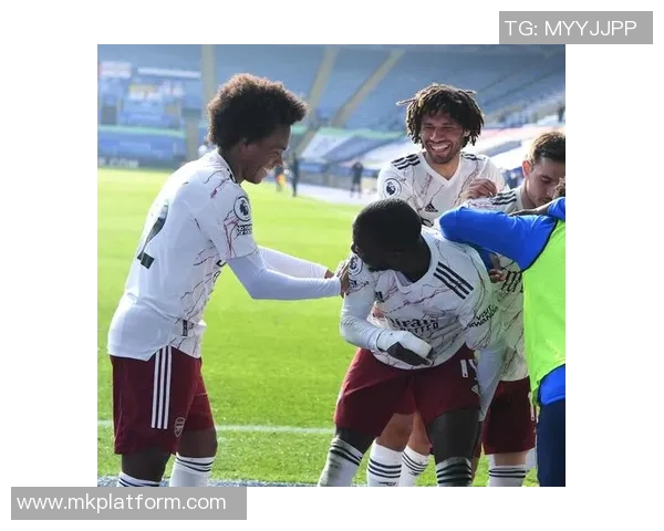 意甲盛宴阿森纳狂胜波尔图五球补时进球点燃全场激情与转会传闻交织