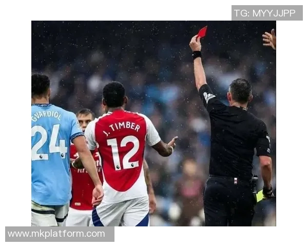 阿森纳逆袭曼城国王杯大胜五球引发争议判罚全场沸腾