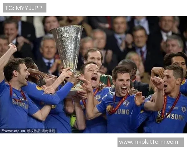 国王杯精彩对决里昂与切尔西战成平局引发热议与数据分析