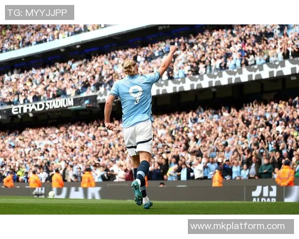 欧联杯惊天冷门那不勒斯4-0大胜曼城乌龙球成比赛转折点