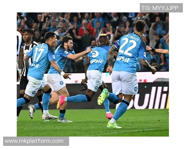 欧联杯焦点战国米与那不勒斯鏖战至平局乌龙球瞬间引发全场热议